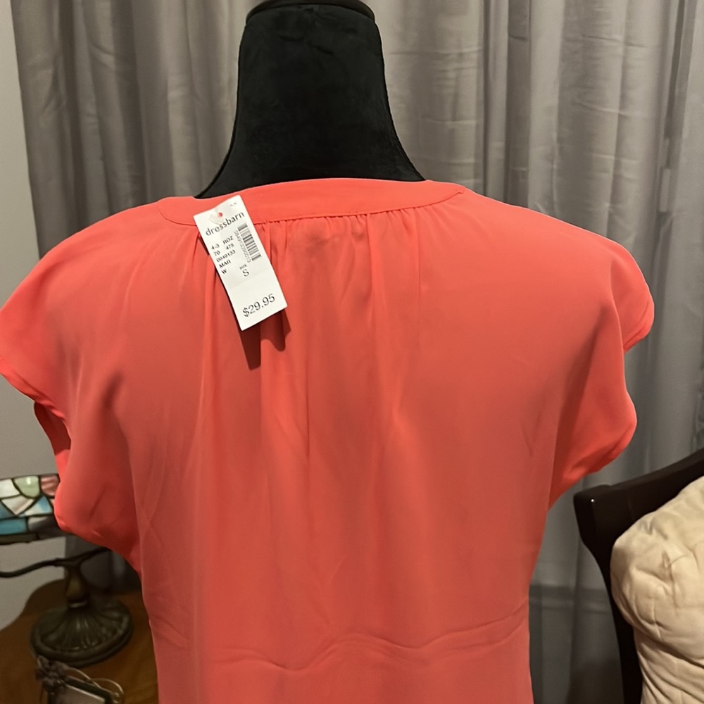 Dress Barn Coral Sleeveless Blouse NWT - Picture 3 of 4